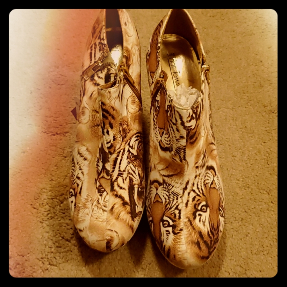 Hot Tomato Platform Shoes Size 14 medium